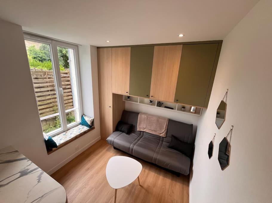 Studio Melun Peaceful Area 5 Min To Train Station المظهر الخارجي الصورة